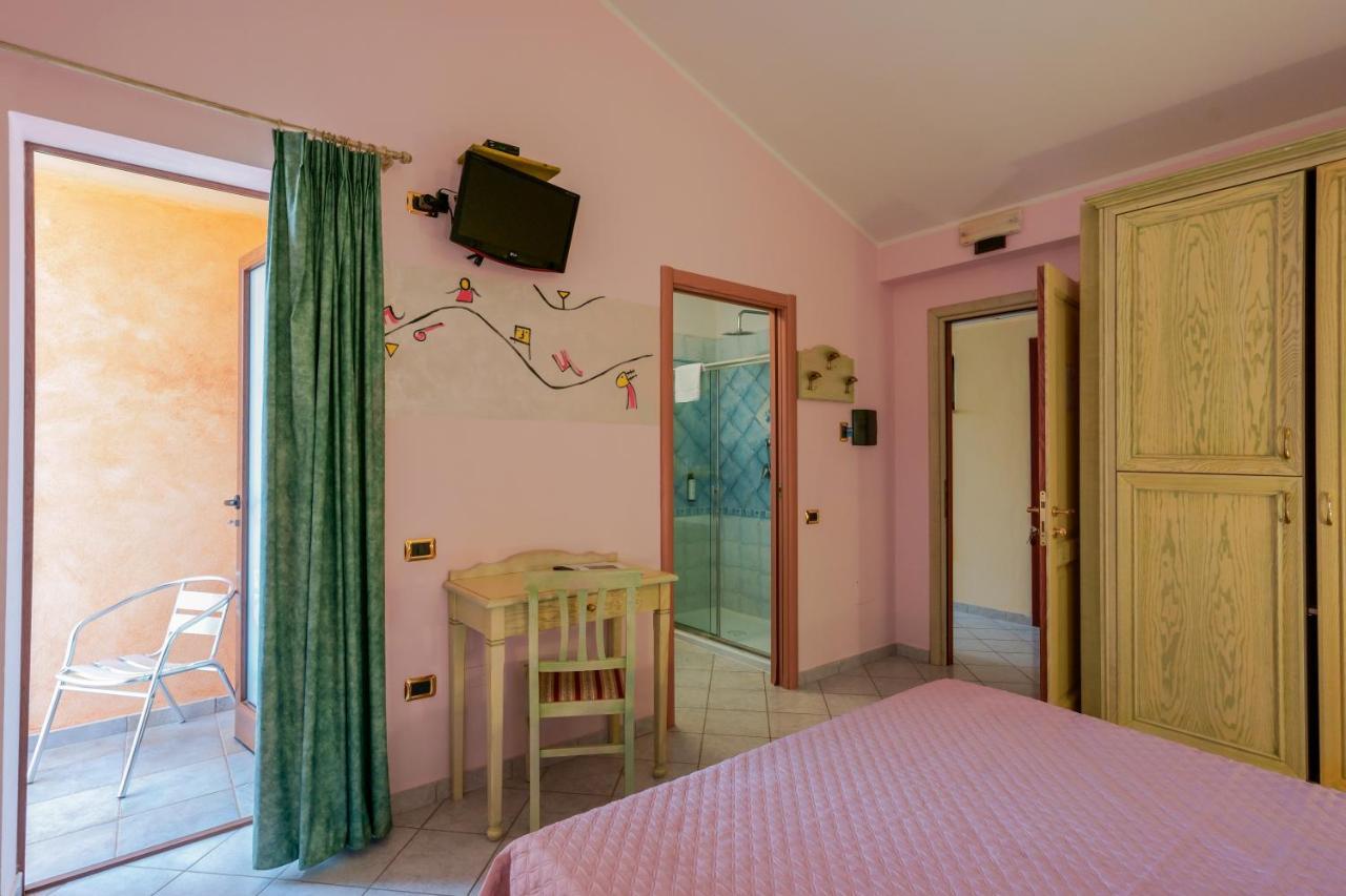 Solanas 3*